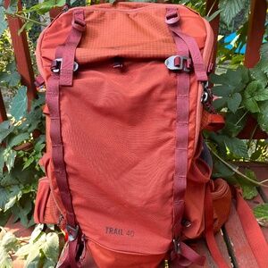 REI Trail 40l Women’s Backpack Medium